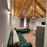 Apartment Amazing Familiar And