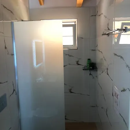 Apartment Amazing Familiar And