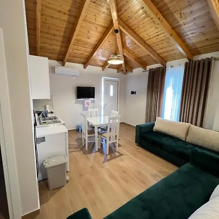 Apartment Amazing Familiar And *