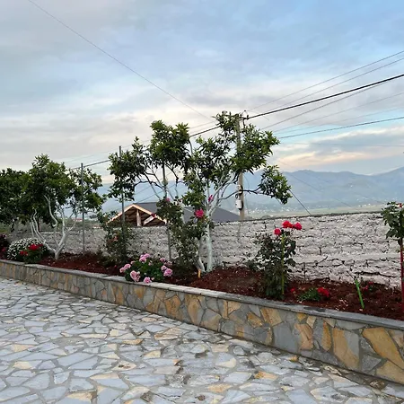 Amazing Familiar And Apartment Sarande