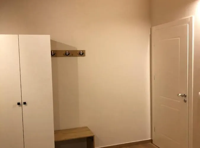Amazing Familiar And Apartman