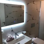Amazing Familiar And Апартаменты Саранда