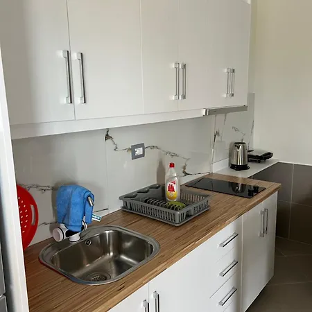 Amazing Familiar And Apartamento Sarandë